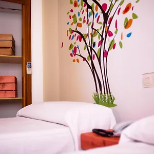  Hotel Sur Utopia